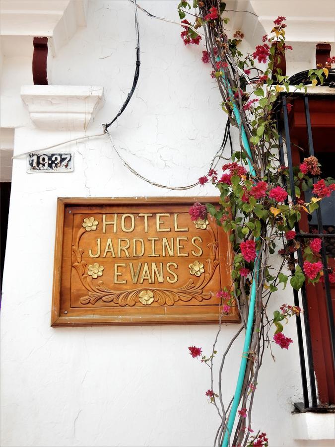 Hotel Jardines Evans By Geh Suites Mompos Exterior photo